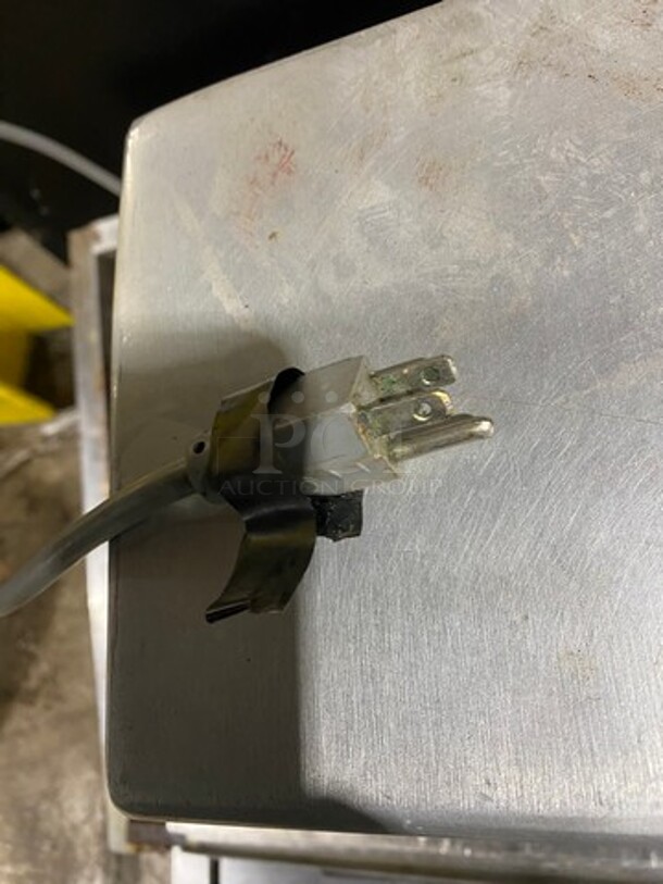 Hobart Commercial Countertop Meat Tenderizer Machine! Stainless Steel Body! Model: 403 SN: 311555972 115V 60HZ 1 Phase - Image 7 of 7