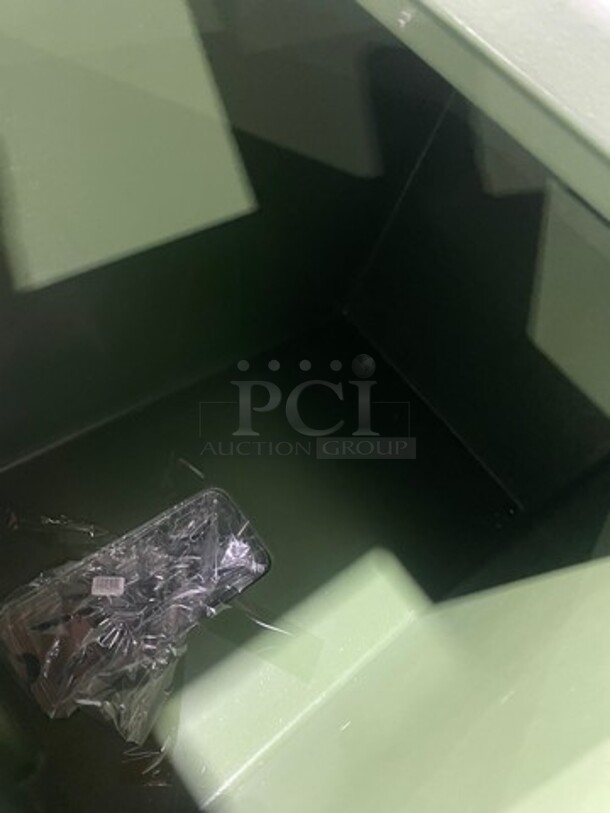 NICE! Cambro Green Poly Ice Caddy! With Drain Spout! - Image 5 of 8