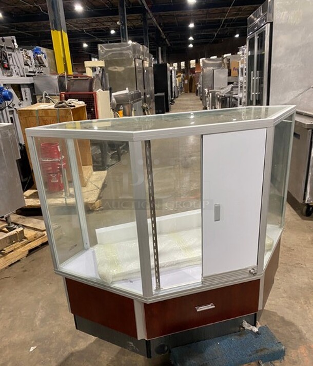 New Out The Box Display Case Merchandiser! - Image 3 of 8