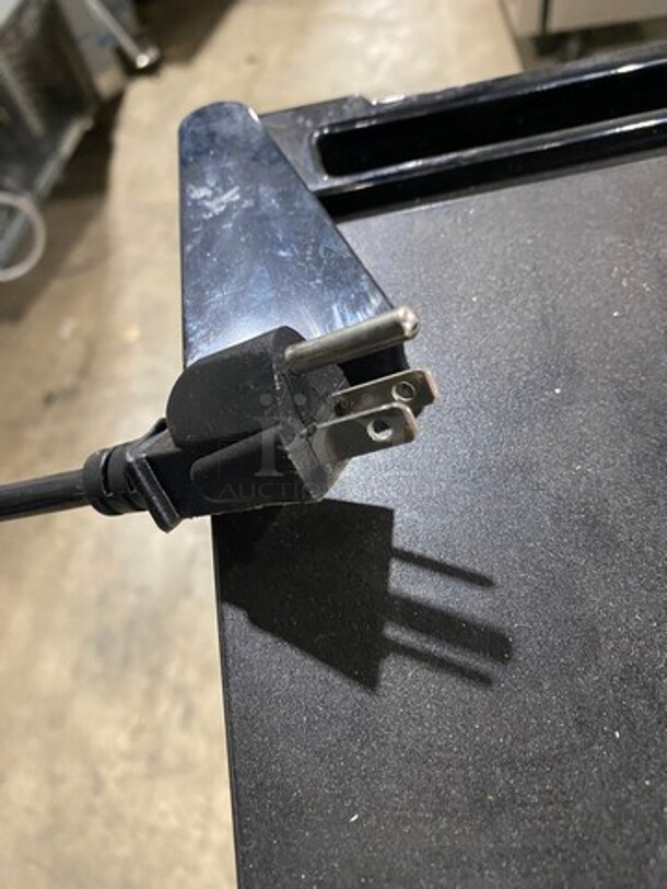 Wine Enthusiast Countertop/ Undercounter Wine Cooler! With Metal Wine Racks! Model: 268783608 SN: C19201441 - Image 7 of 7