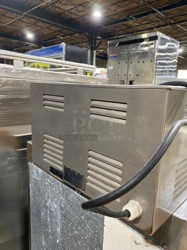 Adcraft Commercial Countertop Single Well Food Warmer! All Stainless Steel! Model: FW1200WF 120V - Image 4 of 8