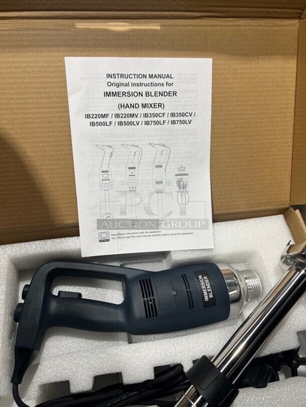 BRAND NEW IN THE BOX! USR 16" Immersion Hand Held Blender! MODEL IB500LV! 110V! - Image 4 of 5