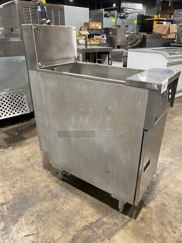 NICE! Pitco Electric Powered Commercial Pasta Cooker/Rethermalizer! With Backsplash! All Stainless Steel! On Legs! Model: SRTE SN: E13ME069897 208V 60HZ 1 Phase - Image 2 of 9