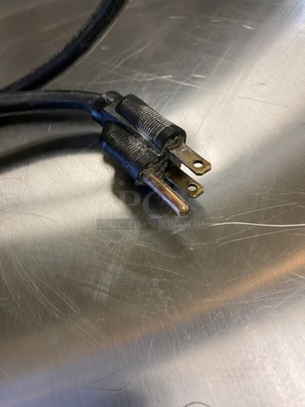 Berkel Commercial Countertop Deli/ Meat Slicer! All Stainless Steel! WORKING WHEN REMOVED! - Image 7 of 7