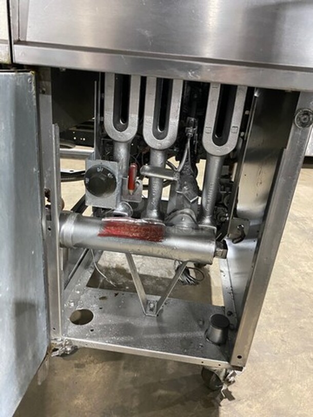 WOW! Vulcan Commercial Natural Gas Powered 3 Bay Deep Fat Fryer! All Stainless Steel! On Casters! Model: 3GR65F SN: 481533671 - Image 8 of 10
