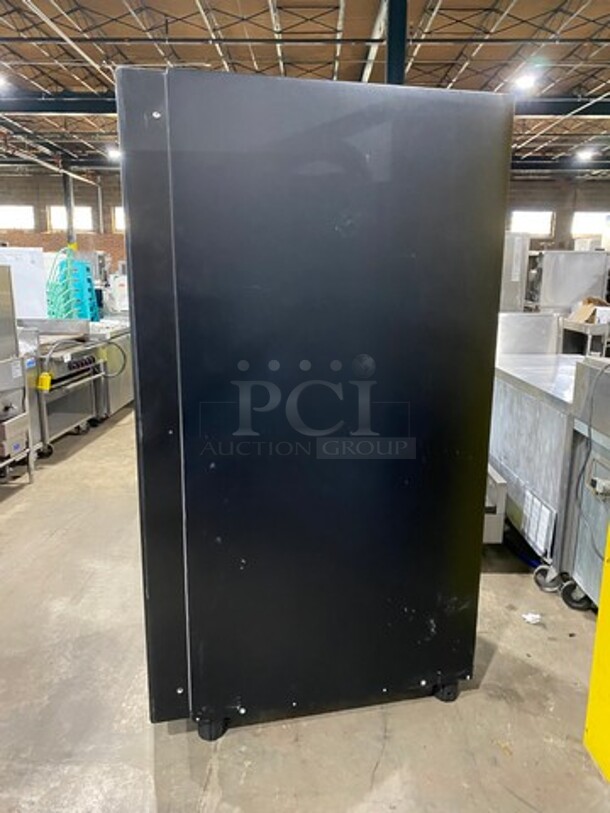 LATE MODEL! 2019 Jofemar Commercial Digital Vending Machine! With Keys! Model: ESPLUSV6S/GRUPO SN: 000001200 - Image 3 of 10