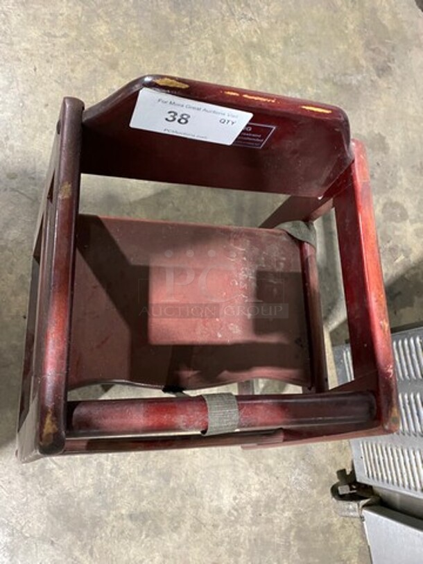 Winco Wooden Highchair! With Child Safety Straps! - Image 4 of 6