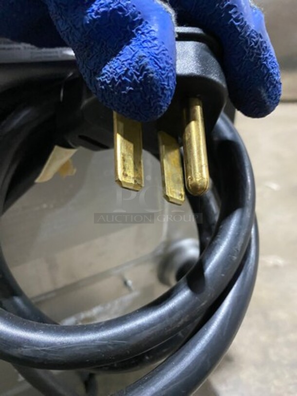 NICE! LATE MODEL! 2021 Merrychef Commercial Countertop Rapid Cook Oven! All Stainless Steel! Model: EIKONE2S SN: 2106213091162 208/240V - Image 10 of 10