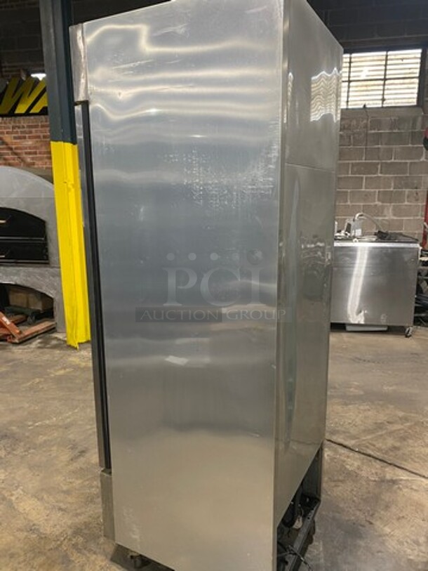 True Single Door Reach-In Freezer! With Poly Coated Racks! Solid Stainless Steel! On Casters! Model: T23F SN: 7713908 115V 60HZ 1 Phase - Image 4 of 11