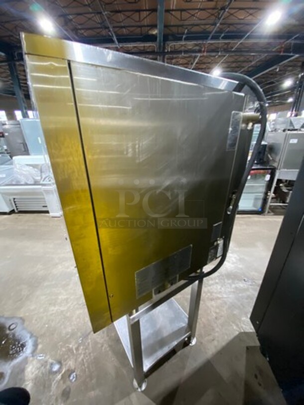 WOW! LATE MODEL 2014! Alto Shaam Commercial Combitherm Convection Oven! On Commercial Equipment Stand! All Stainless Steel! On Legs! Model: 1010ESI SN: 1399869000 208/240V 60HZ 1 Phase! Working When Removed!  - Image 4 of 10