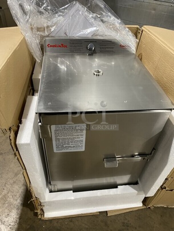BRAND NEW IN THE BOX! Smokin Tex Electric Powered Insulated Pro Series Smoker/Slow Cooking Oven! Model 1400! Real Wood Flavor! 110V 1 Phase! On Casters! - Image 3 of 4