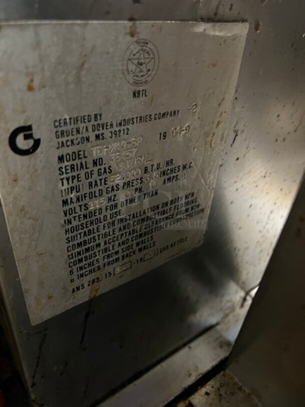 Groen Commercial Natural Gas Powered Tilting Soup Kettle! All Stainless Steel! WORKING WHEN REMOVED! Model: TDH40 SN: 36457 - Image 4 of 10