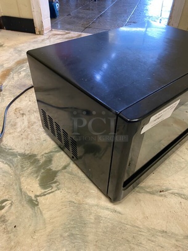 LATE MODEL! 2022 Hamilton Beach Countertop Microwave Oven! WORKING WHEN REMOVED! Model: P100N30APS3B1 120V - Image 2 of 8