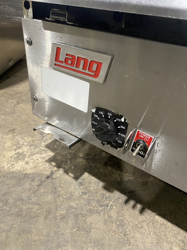 Sweet! Lang Commercial Countertop Natural Gas Powered Mirror Shine/Polished Top Flat Top Griddle! With Thermostatic Controls! With Back & Side Splashes! All Stainless Steel! MODEL 2486CNATSH SN:GT2481218A0011! On Legs! - Image 7 of 9