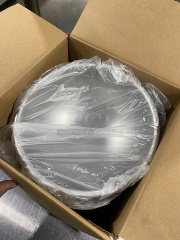 NEW! IN THE BOX! Vollrath Stainless Steel Mixing Bowls! - Image 2 of 6