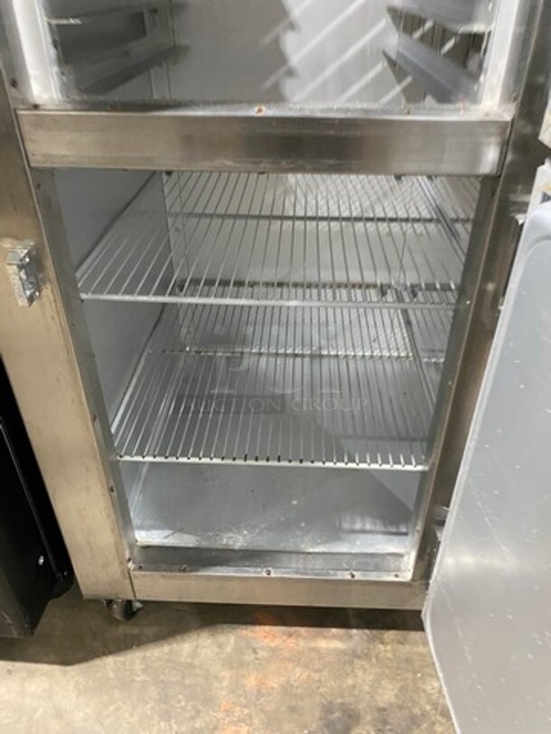 NICE! Traulsen Commercial 4 Split Door Reach In Cooler! With Poly Coated Racks And Built In Pan Racks! All Stainless Steel! On Casters! Model: AHT232NUT122 SN: T722770L99! 115V 1 Phase! - Image 6 of 10