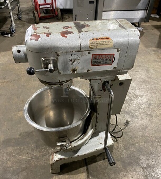 Berkel Commercial 20QT Planetary Mixer! With Mixing Bowl! MODEL PM20 SN:0515987 110V 1PH  - Image 4 of 9