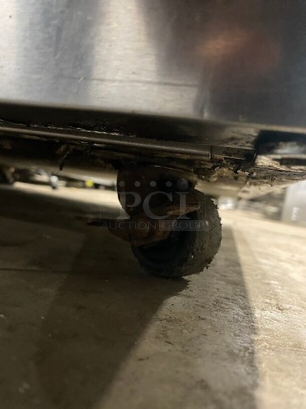 Delfield Commercial Single Door Lowboy/Worktop Cooler! All Stainless Steel! Model: 406STAR2 SN: 1205152000463 115V 60HZ 1 Phase - Image 9 of 9