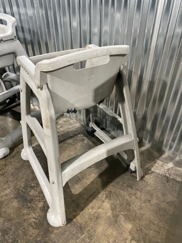 Poly High Chairs! 2 X Your Bid! - Image 3 of 5
