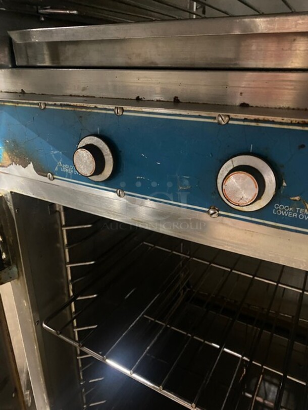 Alto Shaam Commercial Heated Holding Cabinet/ Food Warmer! All Stainless Steel! On Casters!  - Image 7 of 12