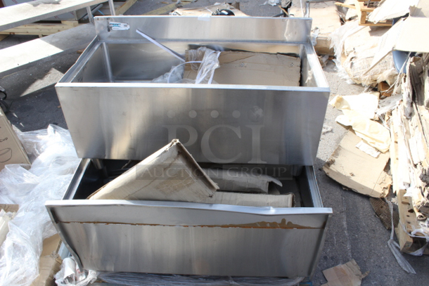 BRAND NEW SCRATCH & DENT! Regency 18" x 36" Underbar Ice Bin with 7 Circuit Post-Mix Cold Plate and Bottle Holders - 79 lb. 3x Your Bid.  - Image 9 of 10