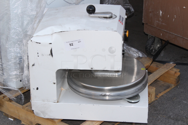 BRAND NEW SCRATCH & DENT! DoughXpress DXE-WH 18" Electromechanical Automatic Heavy Duty Pizza Dough Press - 120V, 1150W. S/N: 869-1961 - Image 4 of 7