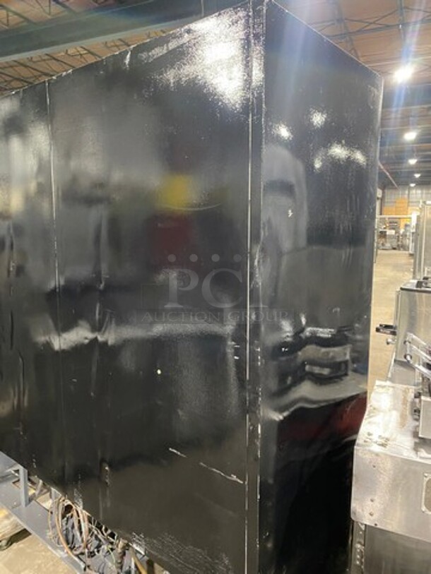 Beverage Air Commercial 3 Door Reach In Cooler Merchandiser! With View Through Doors! With Poly Coated Racks! Model: MT66 SN: 4450558 115V 60HZ 1 Phase - Image 4 of 10
