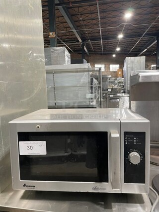 Amana Commercial Countertop Microwave Oven! On Legs! 120V 1 Phase! Model: RMS10D SN: 1204400009!