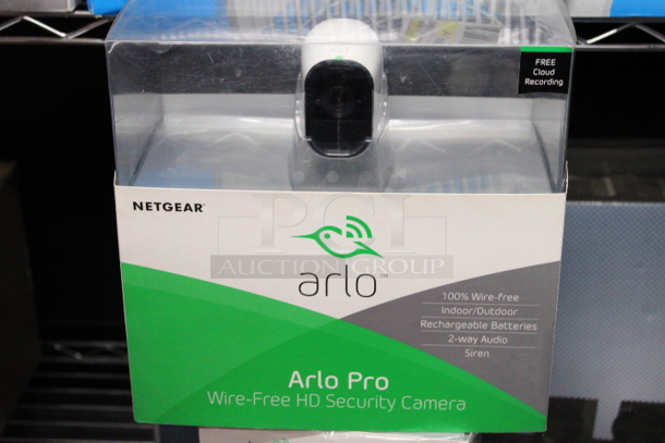 Arlo Pro - Wireless Home Security Camera System with Siren | Rechargeable, Night vision, Indoor/Outdoor, HD Video, 2-Way Audio, Wall Mount | Cloud Storage Included | 1 camera kit (VMS4130)