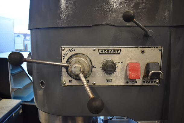 Hobart V-1401 Metal Commercial Floor Style 140 Quart Planetary Dough Mixer w/ Stainless Steel Mixing Bowl, Bowl Adapter, Paddle, Whisk and Dough Hook Attachments. 200 Volts, 3 Phase. 32x48x70 - Image 3 of 11