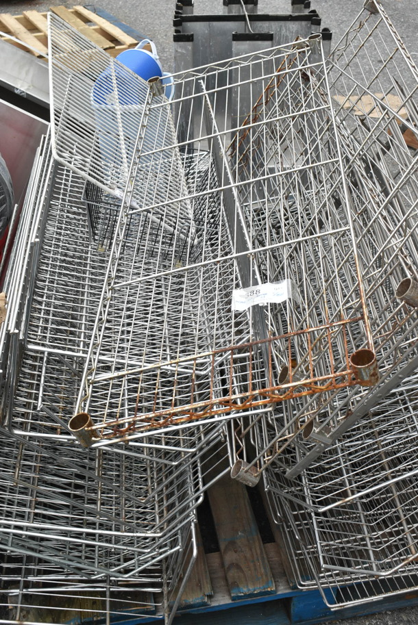 PALLET LOT of Various Chrome Finish Items Including Wire Shelves and Racking - Image 7 of 7
