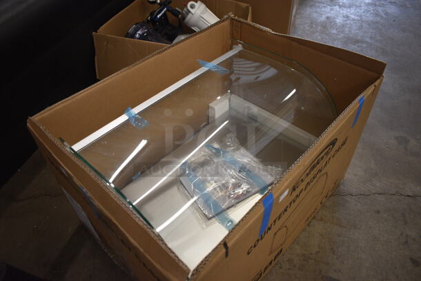 BRAND NEW IN BOX! KoolMore Commercial Glass Countertop Display Case. Back Door Is Missing. 22x14x13. - Image 3 of 6