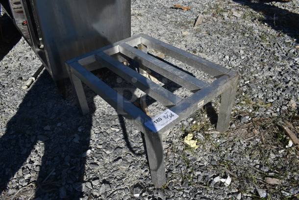 Metal Commercial Dunnage Rack. - Image 2 of 2