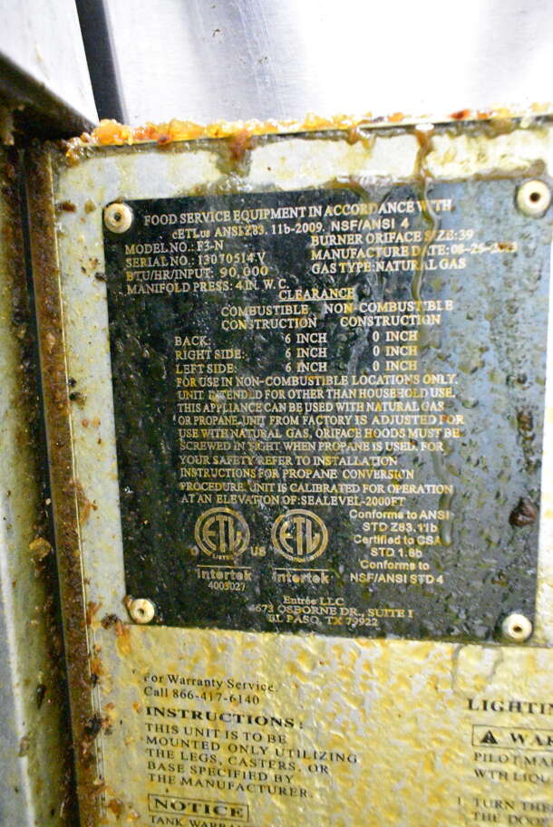 Entree F3-N Stainless Steel Commercial Floor Style Natural Gas Powered Deep Fat Fryer w/ 2 Metal Fry Baskets. 90,000 BTU.  - Image 5 of 5