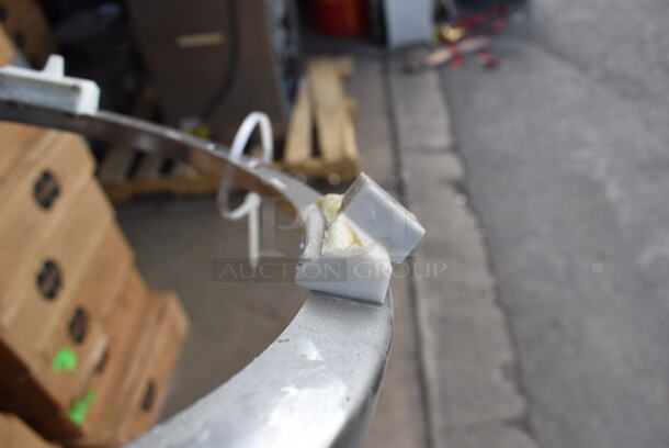 BRAND NEW SCRATCH AND DENT! Hobart HL600 Metal Commercial Floor Style 60 Quart Planetary Mixer w/ Stainless Steel Mixing Bowl, Bowl Guard, Whisk, Paddle and Dough Hook Attachments. 200-240 Volts, 1 Phase. - Image 10 of 12