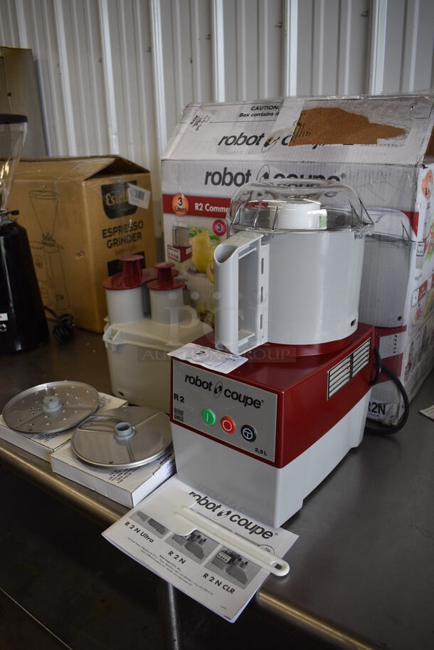 BRAND NEW IN BOX! Robot Coupe Model R2N Metal Commercial Countertop Food Processor w/ Bowl, Lid, S Blade, Continuous Feed Head, 27577 Grater Blade, 27566 Slicer Blade. 120 Volts, 1 Phase. 8x11x18. Tested and Working! - Image 3 of 9