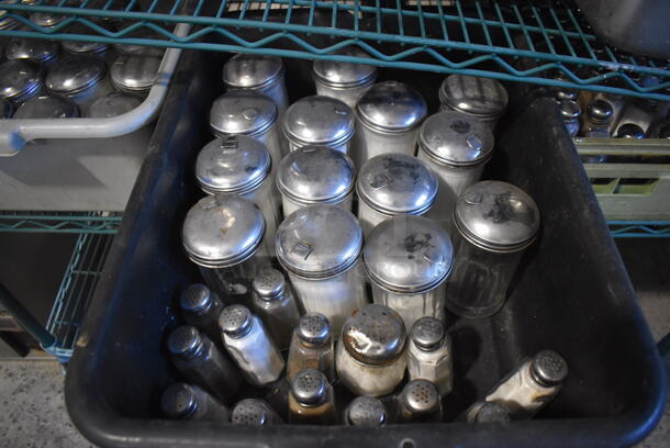 ALL ONE MONEY! Tier Lot of 3 Bins of Sugar Shakers and Salt / Pepper Shakers - Image 4 of 5