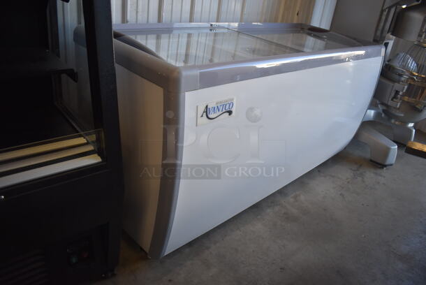 BRAND NEW SCRATCH AND DENT! Avantco 360ADC12HC Metal Commercial Chest Freezer Merchandiser on Commercial Casters. 115 Volts, 1 Phase. 71x28x34. Tested and Working! - Image 5 of 10