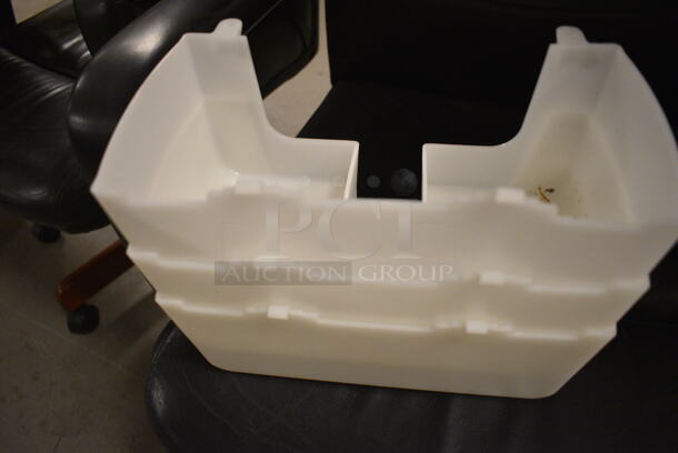 ALL ONE MONEY! Tier Lot of Various Items Including Plastic Containers, GIARC Handheld Flastloader, 2010 Audi License Plate Holder, and Grill Utensil Set - Image 6 of 7