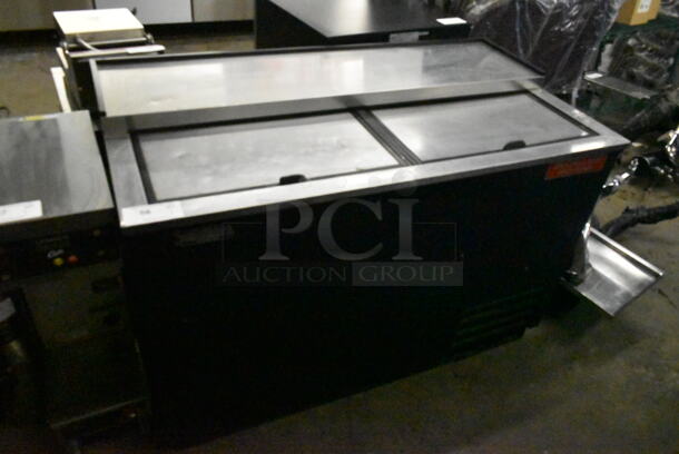 True TD-60-18 Stainless Steel Commercial Back Bar Bottle Cooler w/ 2 Sliding Lids. 115 Volts, 1 Phase. Tested and Working! - Image 1 of 5