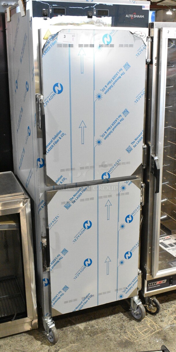 BRAND NEW SCRATCH AND DENT! 2024 Alto Shaam 1200-UP Stainless Steel Commercial Mobile 16 Pan Dutch Door Holding Cabinet with Universal Racks on Commercial Casters. 120 Volts, 1 Phase. Tested and Working! - Image 4 of 9