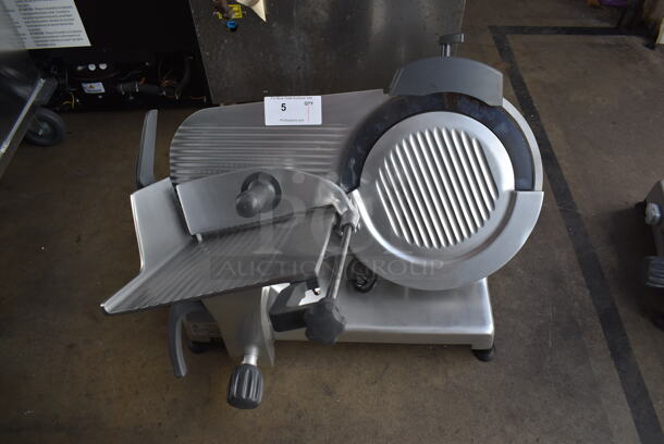BRAND NEW SCRATCH AND DENT! 2023 Hobart Centerline EDGE14-11 Stainless Steel Commercial Countertop Meat Slicer w/ Blade Sharpener. Backside Knob is Broken. 115 Volts, 1 Phase. Tested and Working!