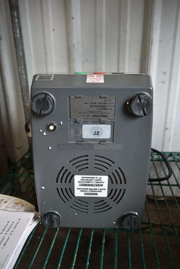 BRAND NEW SCRATCH AND DENT! Robot Coupe Blixer 2 Stainless Steel Commercial Countertop Food Processor w/ Bowl, Lid and S Blade. 120 Volts, 1 Phase. Tested and Working! - Image 8 of 10