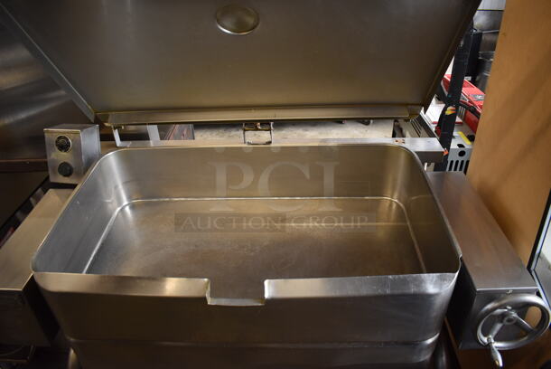 Groen HFP/1-4 Stainless Steel Commercial Floor Style Natural Gas Powered Braising Pan. 120,000 BTU. 58x38x43 - Image 8 of 12