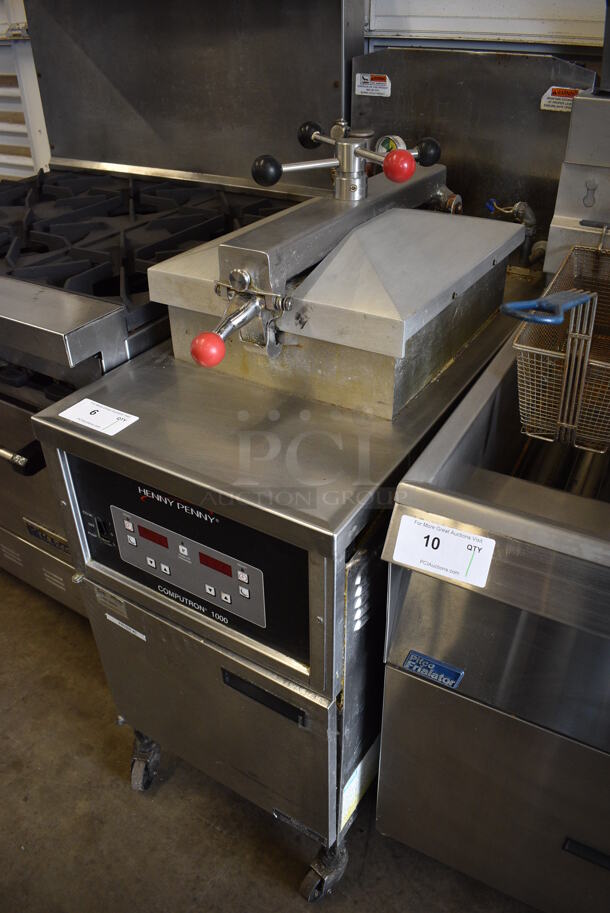 Henny Penny Model 600 Stainless Steel Commercial Floor Style Natural Gas Powered Pressure Fryer on Commercial Casters. 80,000 BTU. 18.5x38x49 - Image 3 of 7