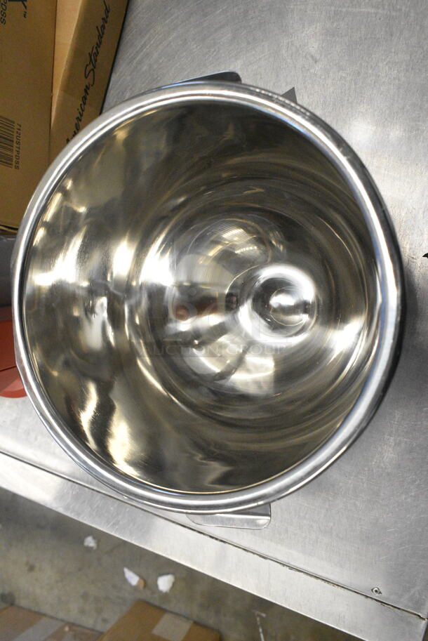 BRAND NEW SCRATCH AND DENT! 425BOWLEMM10 Ecoline by Hobart BOWL-EMM10 10 Qt. Stainless Steel Mixing Bowl for EMM10-1STD - Image 4 of 5