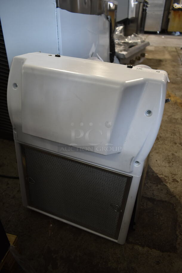 BRAND NEW SCRATCH AND DENT! 2023 Bunn Ultra NX White and Stainless Steel Commercial Countertop Double 3 Gallon Slushy Machine Base. 120 Volts, 1 Phase. Tested and Working! - Image 6 of 6