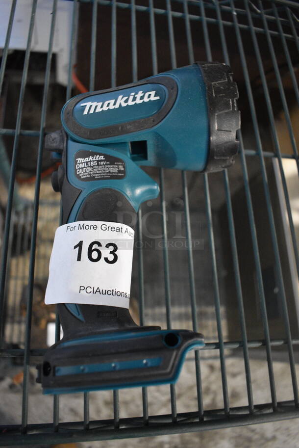 Makita Model DML185 Flashlight. 3x5.5x9