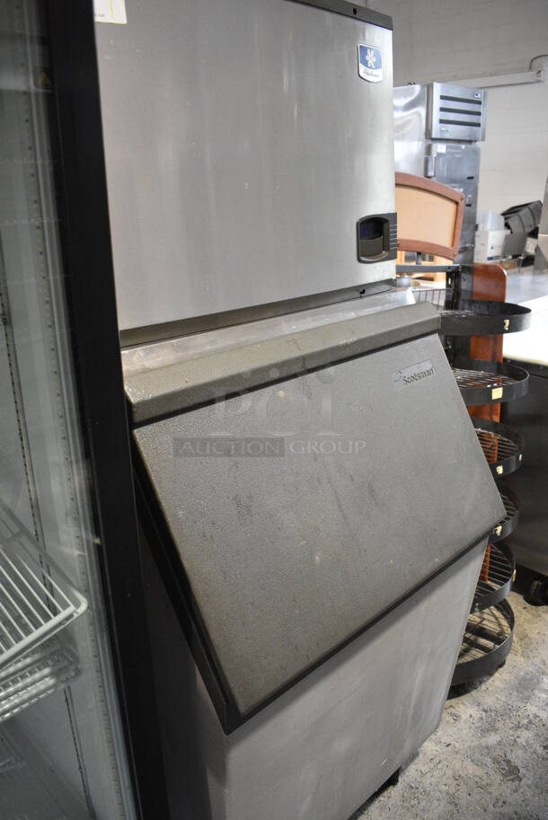 2017 Manitowoc IY0505W-161 Stainless Steel Commercial Ice Head on Commercial Bin. Comes w/ 3 Blue Poly Ice Buckets. 115 Volts, 1 Phase.  - Image 5 of 7