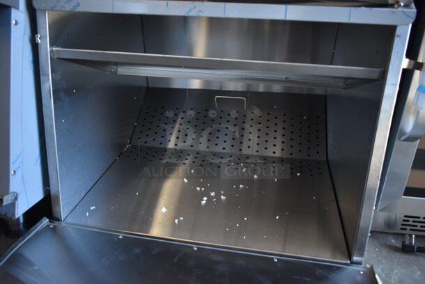 BRAND NEW SCRATCH AND DENT! ServIt 423TCW26 Stainless Steel Commercial 26 Gallon First-In First-Out Chip Warmer / Merchandiser. 120 Volts, 1 Phase. Both Back Legs Missing. Cannot Test Due To Missing Power Switch - Image 5 of 5